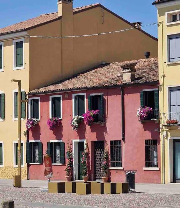 פאדובה Storico Alloggio Fronte Piazza In Borgo Portello מראה חיצוני תמונה